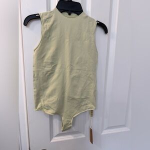 NWT SKIMS Essential Sleeveless Crewneck  Bodysuit in S/M color Pistachio